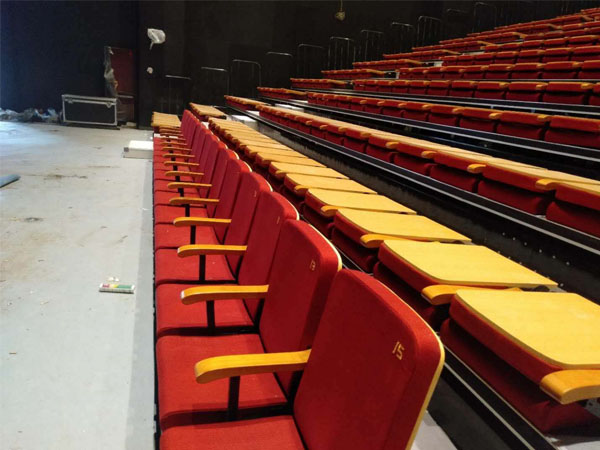 看臺座椅