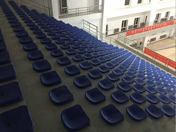 水泥臺階固定式無靠背座椅