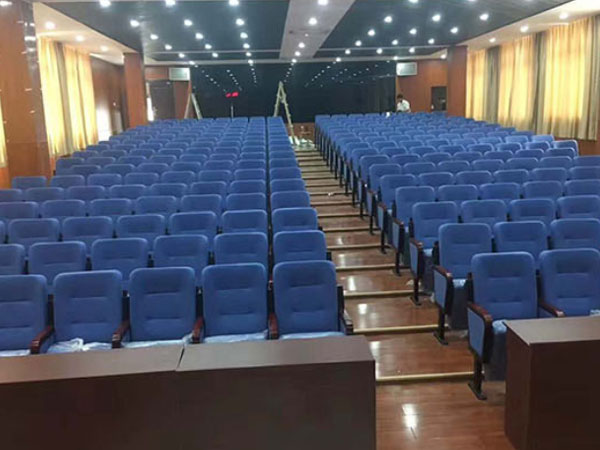 禮堂座椅