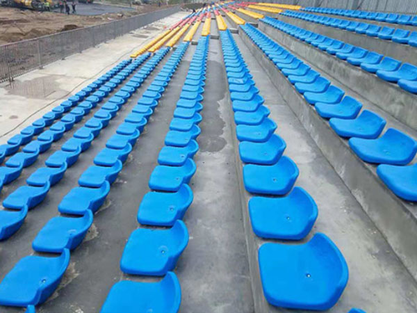 中空吹塑固定座椅