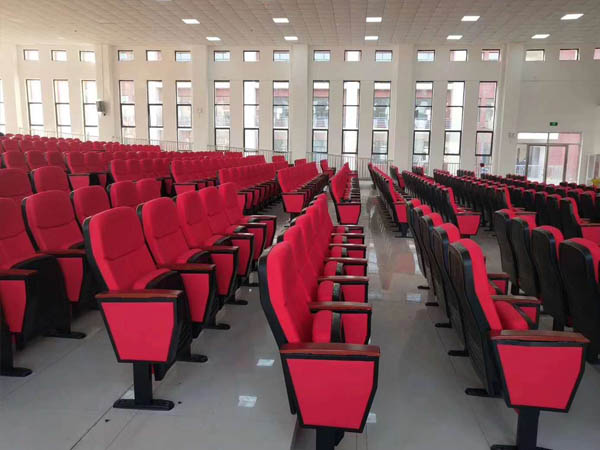 禮堂座椅